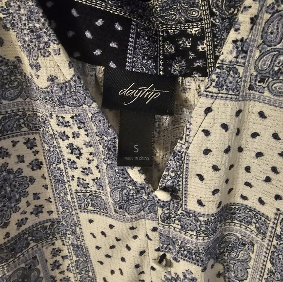 BLOUSE - Picture 3 of 3